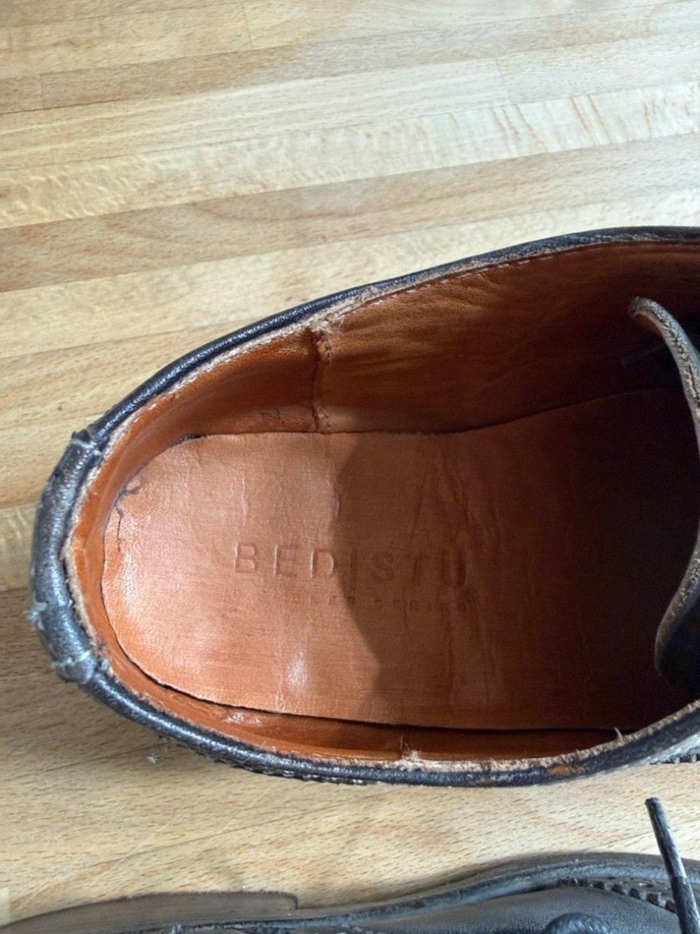 BED STU Distressed Leather Wingtip Oxfords - Picture 5 of 5